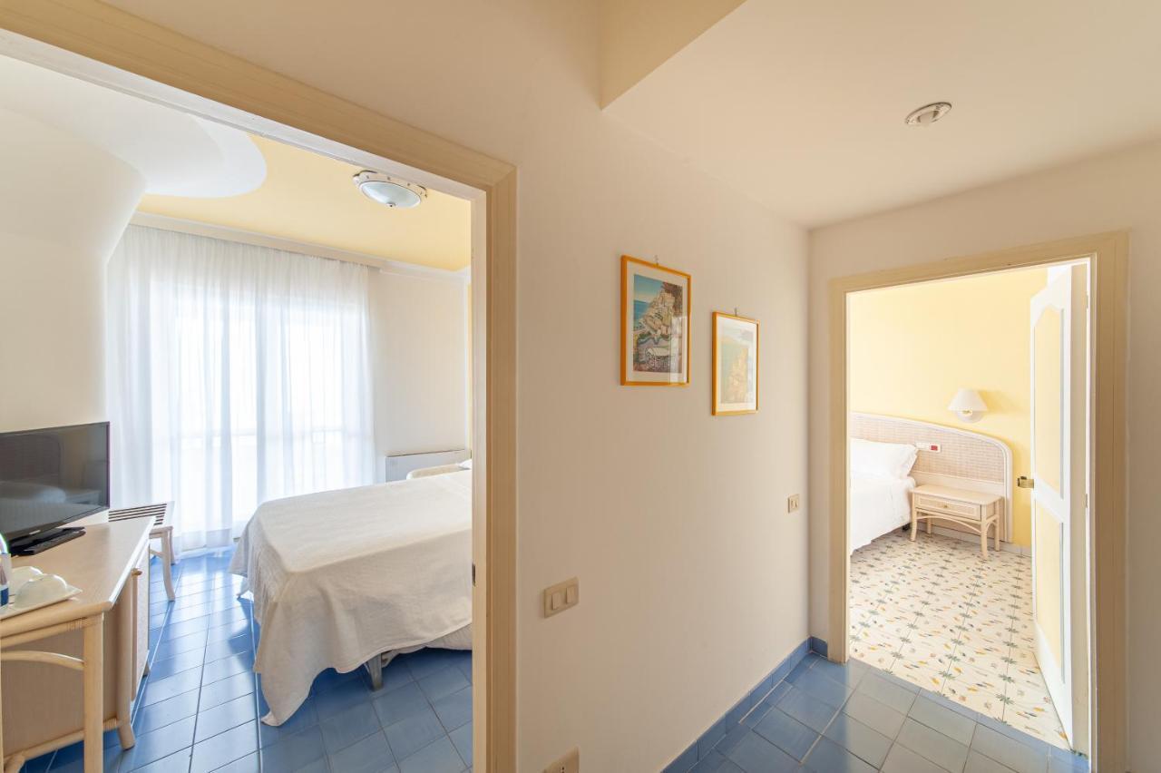 Club Due Torri 4*